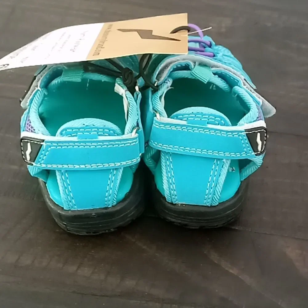 Norty sandals size 6 new with tags